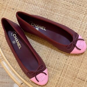 CHANEL BNWT burgundy & pink ballerinas. 37.5. Never worn.